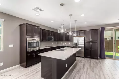 1976 S Follett Way, Gilbert, AZ 85295 photo 4