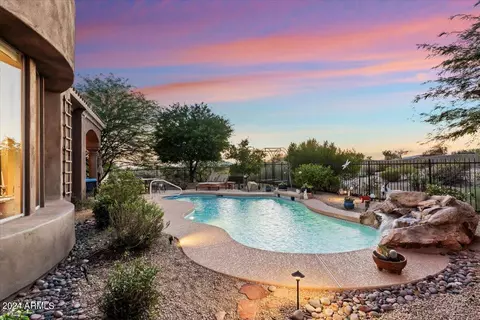 10154 E Happy Hollow Dr, Scottsdale, AZ 85262