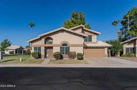 1236 E Hearne Way, Gilbert, AZ 85234