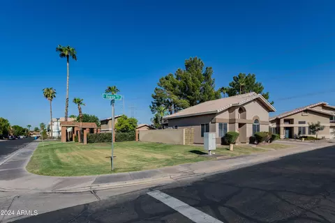 1236 E Hearne Way, Gilbert, AZ 85234 photo 4