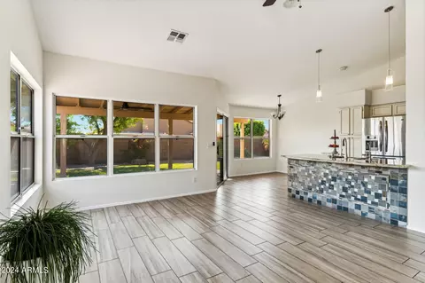 4069 E White Aster St, Phoenix, AZ 85044 photo 9