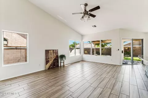 4069 E White Aster St, Phoenix, AZ 85044 photo 5
