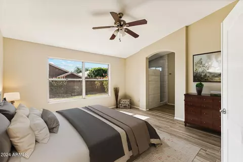 4069 E White Aster St, Phoenix, AZ 85044 photo 11