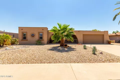 9509 W Raintree Dr, Sun City, AZ 85351