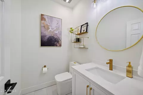 Bath - 1624 E Briarwood Ter, Phoenix, AZ 85048 photo 3 of 6