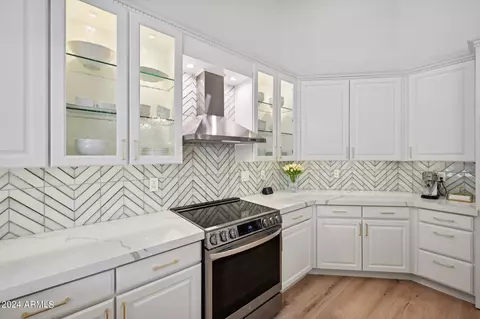 Kitchen - 1624 E Briarwood Ter, Phoenix, AZ 85048 photo 7 of 8