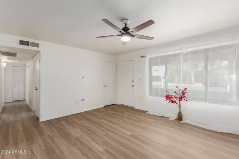 407 E Watson Dr, Tempe, AZ 85283 photo 5