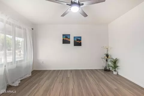 407 E Watson Dr, Tempe, AZ 85283 photo 3