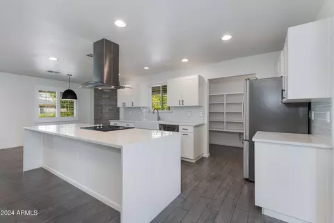 821 E Cavalier Dr, Phoenix, AZ 85014 photo 14