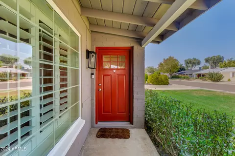 821 E Cavalier Dr, Phoenix, AZ 85014 photo 5