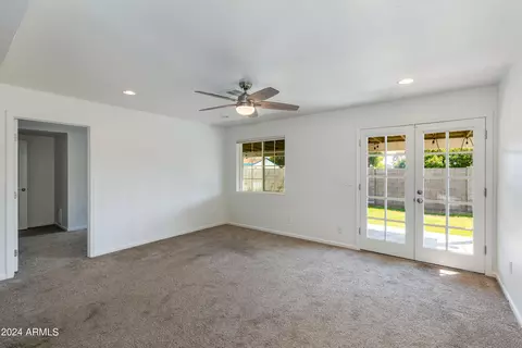 821 E Cavalier Dr, Phoenix, AZ 85014 photo 17