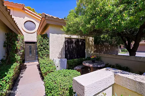 72 E Dawn Dr, Tempe, AZ 85284
