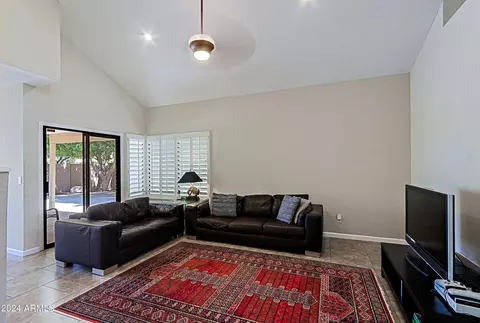 72 E Dawn Dr, Tempe, AZ 85284 photo 14