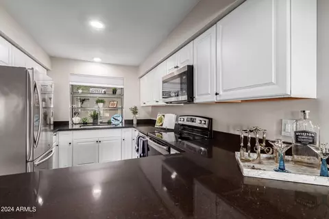 3309 N 70th St #211, Scottsdale, AZ 85251