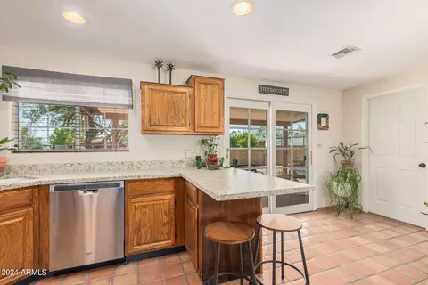 3745 E Acoma Dr, Phoenix, AZ 85032 photo 9