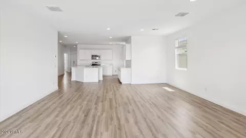 Entry Way - 2147 W Spaulding Ave, Apache Junction, AZ 85120 photo 1 of 3