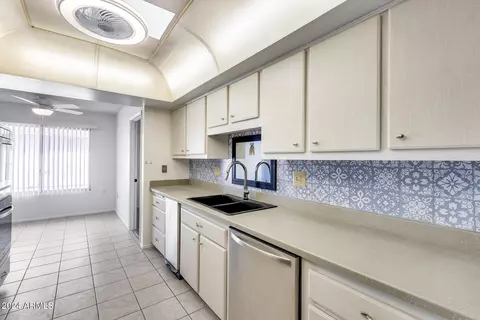 10652 W Campana Dr, Sun City, AZ 85351