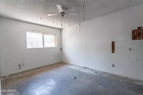 3027 E Windrose Dr, Phoenix, AZ 85032 photo 9