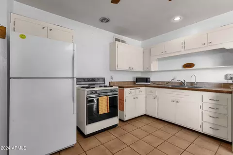 4044 W Rovey Ave, Phoenix, AZ 85019 photo 5