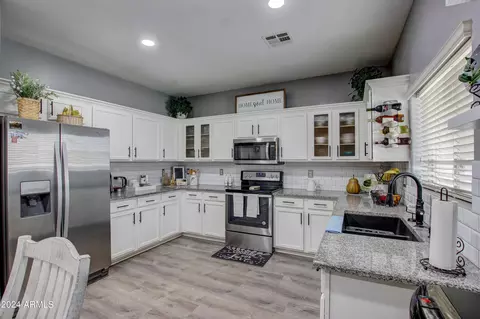 8334 W Gross Ave, Tolleson, AZ 85353