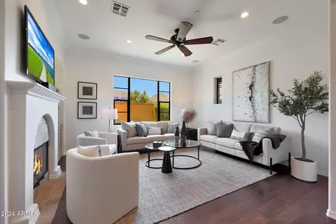 18650 N Thompson Peak Pkwy #1040, Scottsdale, AZ 85255