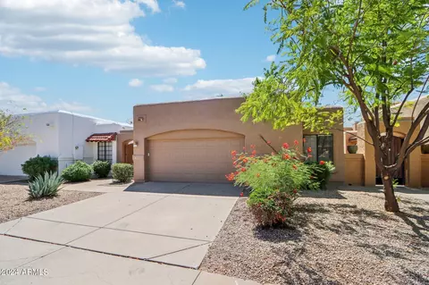 4521 E Rosemonte Dr, Phoenix, AZ 85050 photo 2