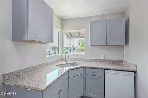 3542 E Polk St, Phoenix, AZ 85008 photo 4