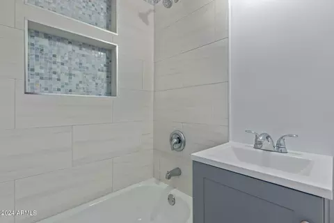 3542 E Polk St, Phoenix, AZ 85008 photo 6