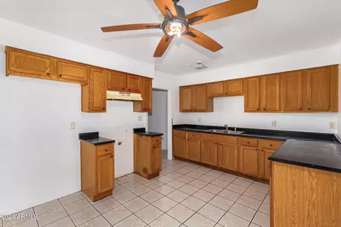 4902 W Windsor Ave, Phoenix, AZ 85035 photo 10