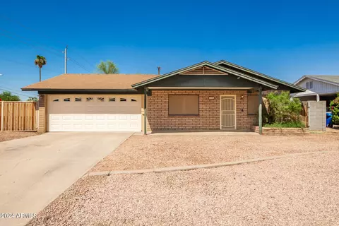 846 W Romo Jones St, Tempe, AZ 85281