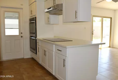 2537 E Pebble Beach Dr, Tempe, AZ 85282 photo 9