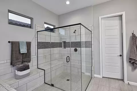 Bath - 17755 E Cindercone Rd, Rio Verde, AZ 85263 photo 2 of 10