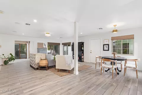 340 E Orange Dr, Phoenix, AZ 85012 photo 7