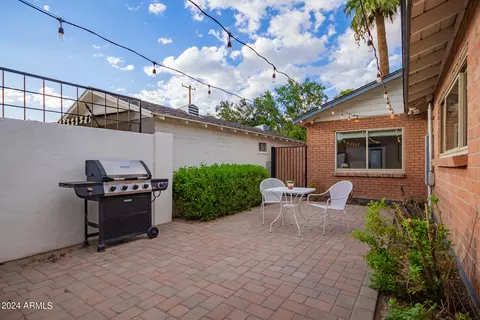 340 E Orange Dr, Phoenix, AZ 85012 photo 24