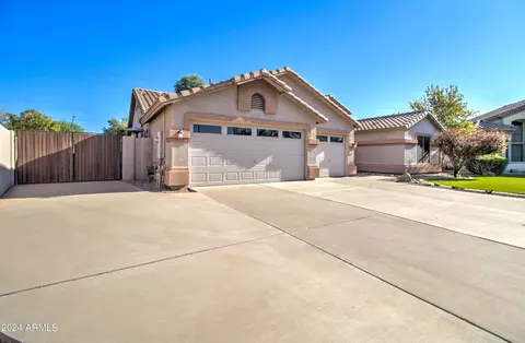 1438 E Shannon St, Gilbert, AZ 85295 photo 4