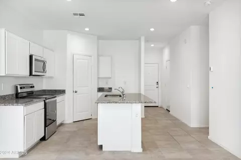 1778 W Spaulding Ave, Apache Junction, AZ 85120 photo 9