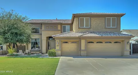 859 E Oakland St, Gilbert, AZ 85295