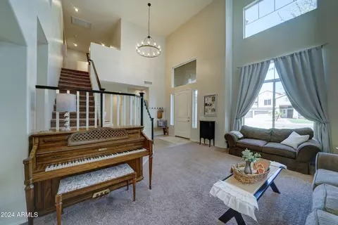 859 E Oakland St, Gilbert, AZ 85295 photo 4