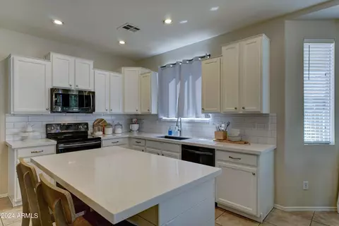 859 E Oakland St, Gilbert, AZ 85295 photo 6