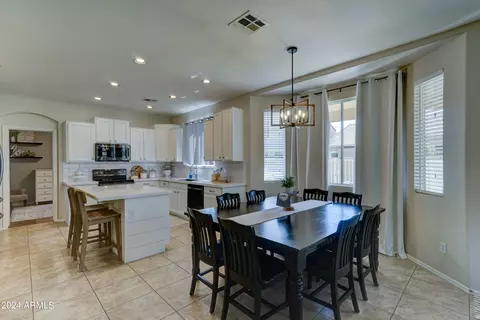 859 E Oakland St, Gilbert, AZ 85295 photo 10