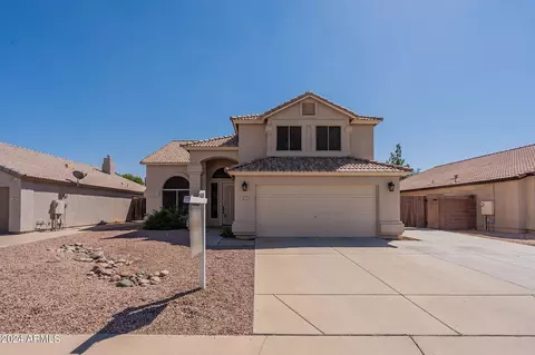 673 W Minton Dr, Tempe, AZ 85282