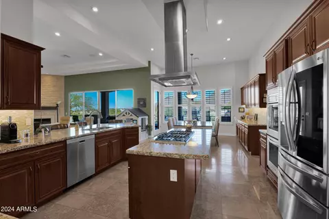 Kitchen - 1532 E Sharon Dr, Phoenix, AZ 85022 photo 4 of 6