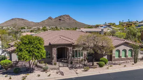 Exterior - 1532 E Sharon Dr, Phoenix, AZ 85022 photo 1 of 18