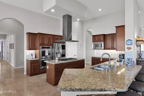 Kitchen - 1532 E Sharon Dr, Phoenix, AZ 85022 photo 3 of 6