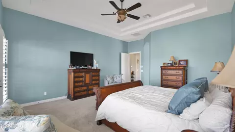 Bedroom - 1532 E Sharon Dr, Phoenix, AZ 85022 photo 4 of 6