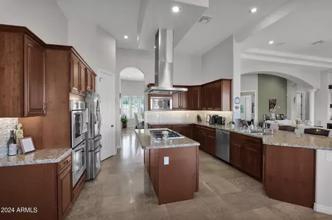 Kitchen - 1532 E Sharon Dr, Phoenix, AZ 85022 photo 2 of 6
