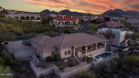 View/Area - 1532 E Sharon Dr, Phoenix, AZ 85022 photo 1 of 2