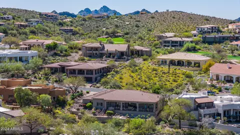 View/Area - 1532 E Sharon Dr, Phoenix, AZ 85022 photo 2 of 2