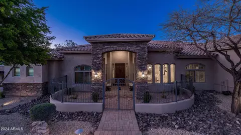 Exterior - 1532 E Sharon Dr, Phoenix, AZ 85022 photo 15 of 18