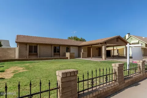 6322 W Mission Ln, Glendale, AZ 85302